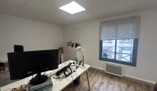  BUREAUX 85 m² REZE