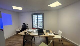  BUREAUX 85 m² REZE