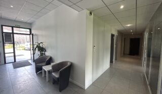  BUREAUX 207 m² REMOUILLE