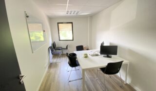  BUREAUX  250 m² GUIPAVAS