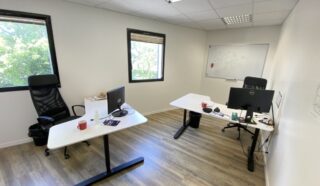  BUREAUX  250 m² GUIPAVAS