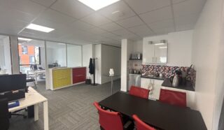  BUREAUX 105 m² SAINT-SEBASTIEN-SUR-LOIRE