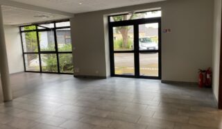  BUREAUX 102 m² MINIAC-MORVAN