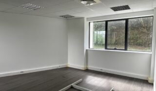  BUREAUX 335 m² THORIGNÉ FOUILLARD