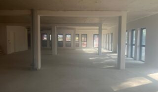  BUREAUX 207 m² QUIMPER