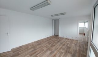  BUREAUX 50 m² QUIMPERLÉ