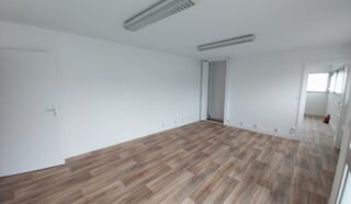  BUREAUX 50 m² QUIMPERLÉ