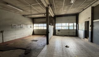  LOCAL ACTIVITES 770 m² env NANTES NORD OUEST