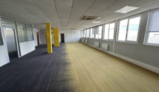  BUREAUX 321 m² BREST