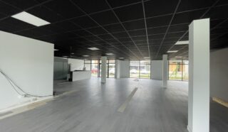  LOCAL COMMERCIAL  450 m² LANDERNEAU