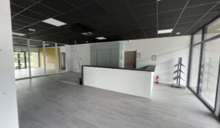  LOCAL COMMERCIAL  450 m² LANDERNEAU