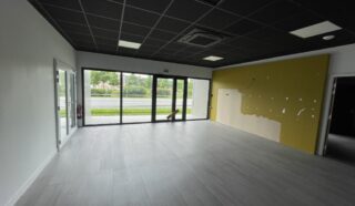  LOCAL COMMERCIAL  450 m² LANDERNEAU