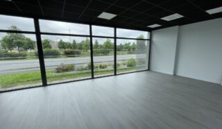  LOCAL COMMERCIAL  450 m² LANDERNEAU