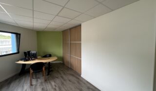  BUREAUX 130 m² GUIPAVAS