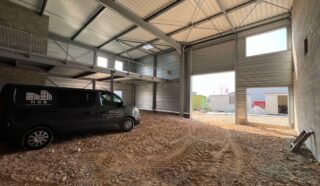  LOCAUX DE STOCKAGE 180 m² LE RHEU