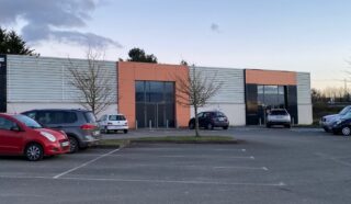  LOCAUX D'ACTIVITES  420 m² MORLAIX