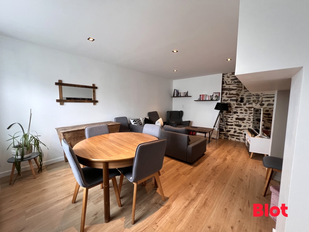 Vente Maison 108m² 5 Pièces à Fougères (35300) - Blot Immobilier