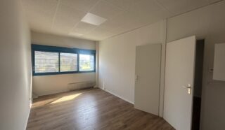  BUREAUX 180 m² DIVISIBLES SAINT HERBLAIN