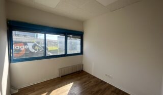  BUREAUX 180 m² DIVISIBLES SAINT HERBLAIN