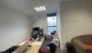  LOCAL COMMERCIAL 123 m² NANTES