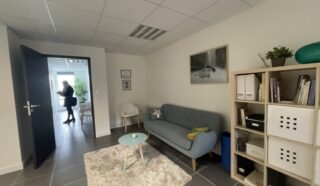  LOCAL COMMERCIAL 123 m² NANTES