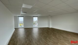  BUREAUX 88 m² SAINT NAZAIRE