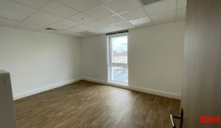  BUREAUX 88 m² SAINT NAZAIRE