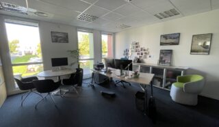  BUREAUX 350 M² CHARTRES-DE-BRETAGNE