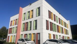  BUREAUX 350 M² CHARTRES-DE-BRETAGNE