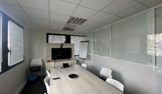  BUREAUX 133 m² REZE