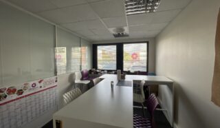  BUREAUX 133 m² REZE