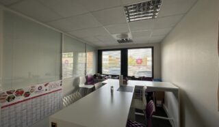  BUREAUX 133 m² REZE