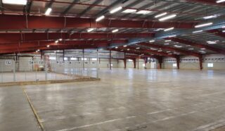  ENSEMBLE INDUSTRIEL 7 100 M²  ETABLES-SUR-MER