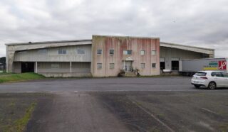  ENSEMBLE INDUSTRIEL 7 100 M²  ETABLES-SUR-MER