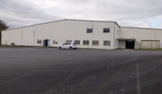  ENSEMBLE INDUSTRIEL 7 100 M²  ETABLES-SUR-MER