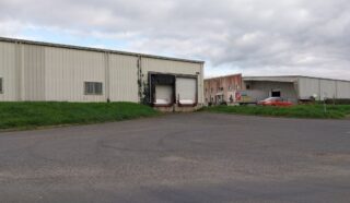  ENSEMBLE INDUSTRIEL 7 100 M²  ETABLES-SUR-MER