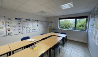  LOCAL D'ACTIVITES 3280 m² LORIENT