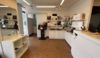  LOCAL COMMERCIAL 155 m² CHATEAULIN