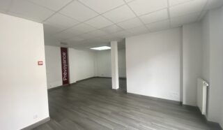  LOCAL COMMERCIAL-BUREAUX 120 m² CHATEAUNEUF-D'ILLE-ET-VILAINE