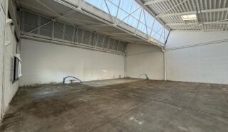  LOCAL DE STOCKAGE 220 m² CARQUEFOU