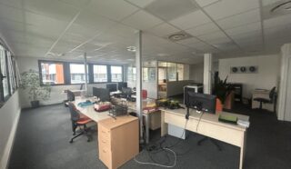  BUREAUX 602 m² REZE