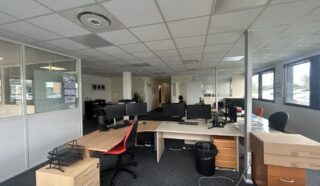  BUREAUX 602 m² REZE