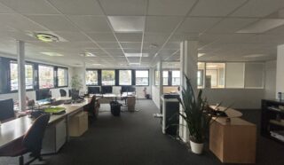  BUREAUX 602 m² REZE