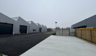  LOCAL DE STOCKAGE 220 m² CARQUEFOU