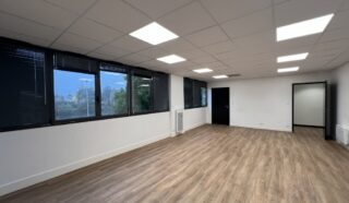  BUREAUX 850 m² CESSON-SEVIGNE