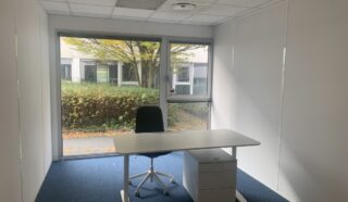  Bureaux / Local Pro La Chapelle Sur Erdre 80 m² env