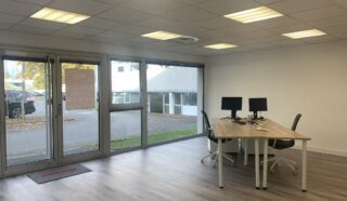  Bureaux / Local Pro La Chapelle Sur Erdre 80 m² env