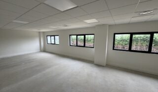  CELLULE D'ACTIVITÉS 257 m² NANTES SUD