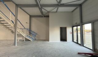  CELLULE D'ACTIVITÉS 257 m² NANTES SUD