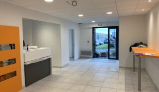  BUREAUX 97 m² LANESTER